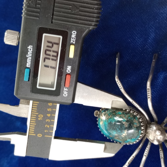 Vintage Native American Turquoise & Sterling Silver Spider Pin Brooch - Picture 12 of 14